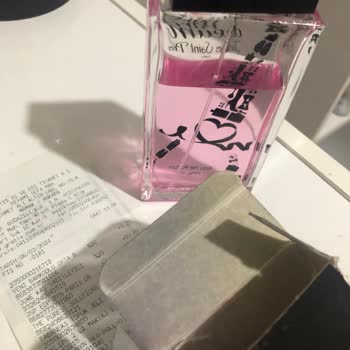 Gratis Parfüm Kutusuna Akmış İade Alınmıyor