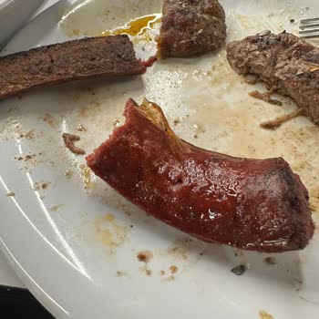 Köfteci Yusuf Sucuklarında Jelatin Çıkması