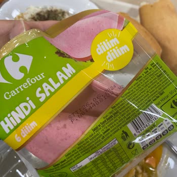 Carrefour Salamında Koca Kırmızı Nokta!