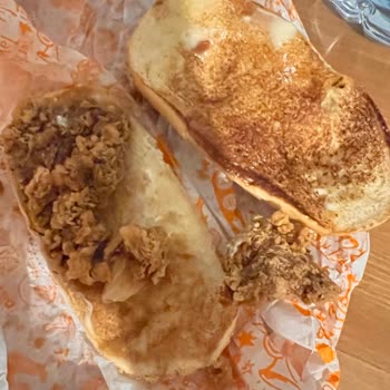 Popeyes'ten Verilen Siparişte Yanıl Bayat Tavuk Kullanılması