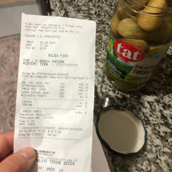 Tat Gıda Tat Salatalık Turşusu Kapağı Paslı Çıktı