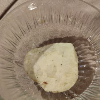 Lays İçinden Çıkan Cisim