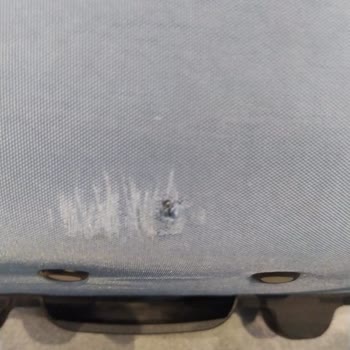 Pegasus Hasarlı Yırtık Valiz