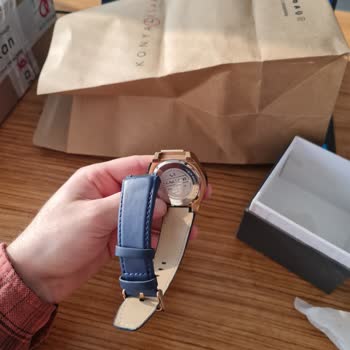 Bursa Carrefour Konyalı Saat Kordonu Takmadan Göndermiş