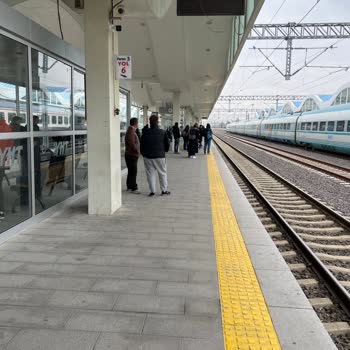 TCDD Trenin Sürekli Geç Gelmesi Konya Trenin Özellikle