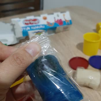 Expired Play-Doh in Set Problem