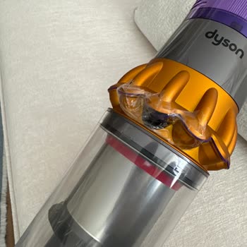 Dyson 3. Günde Başlık Kısmı Kırıldı