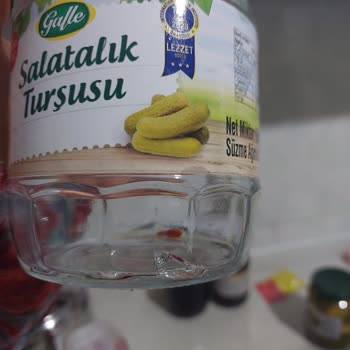 A101 Turşusu İçerisinde Cam