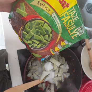 Feast Taze Fasulyenin Taze Olmayışı