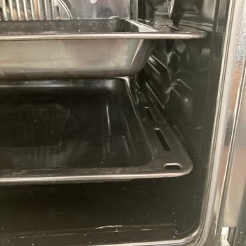 Termikel Ankastre Fırın Isındığında Tepsi Düşürüyor