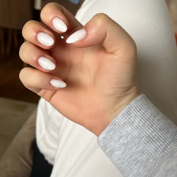 İzmir Jel Tırnak Tırnaklarım Kanadı Ve Jel Bir Hafta Sonra Sökülmeye Başladı