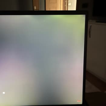 Vatan Bilgisayar Yeni Laptopumda Işık Sızması: Hizmet Beklentisi Karşılanmadı