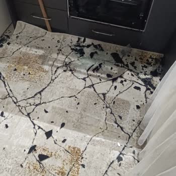 Kumtel Fırın Camı Patladı