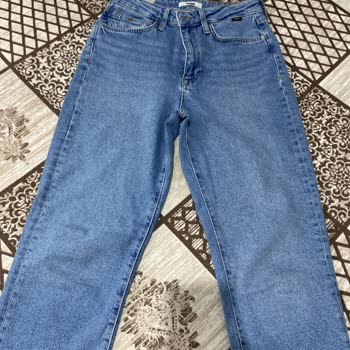 Mavi Jean Bollaşması Kendini Bırakması Diz İzi Yapması