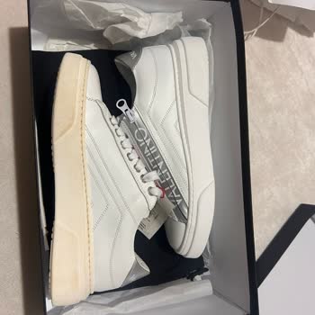 Boyner'in Kullanılmış Valentino Ayakkabı Göndermesi