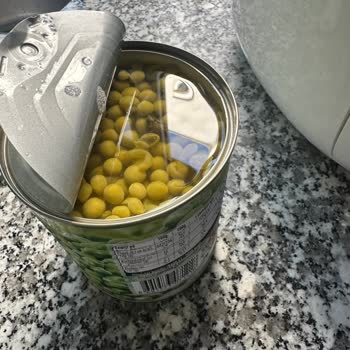 Migros Bezelyeden Böcek Çıktı...