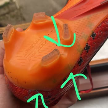 Nike İstinyePark Krampon Yarığı Değişim Olmaması