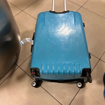 Türk Hava Yolları Valizimin Tekerlerini Kırdı Ama Ödemiyor