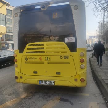 İBB - İstanbul Büyükşehir Belediyesi Otobüs 14B Geç Geliyor