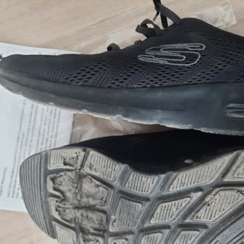 Skechers Ayakkabının Tabanı Dökülüyor...