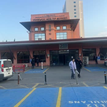 Haydarpaşa Numune Eğitim ve Araştırma Hastanesi Hastane Personelinin İlgisiz Ve Tahammülsüz Tavırları