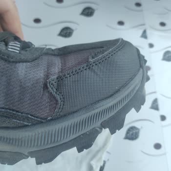 Trendyol Skechers Ayakkabı Yırtılma Şikayeti