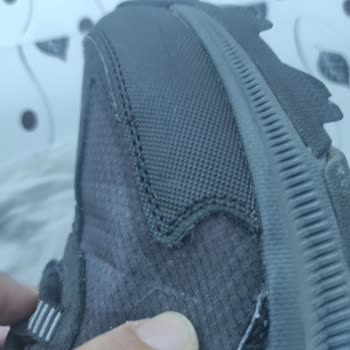 Trendyol Skechers Ayakkabı Yırtılma Şikayeti