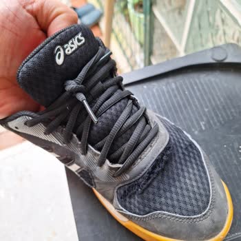 Asics Voleybol Ayakkabısı Yırtılması