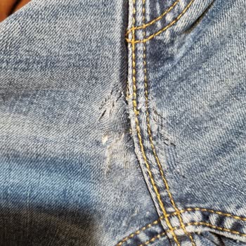 Boyner Levis Kot Pantolon Parçalandı.