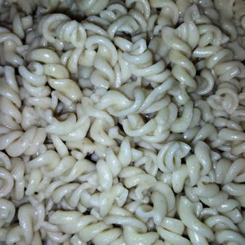 Piyale Marka İçindeki Tuhaf Lekeler