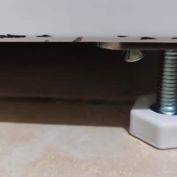 Arçelik Buzdolabı Ve Akıllı Vida Montajı