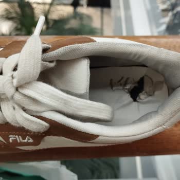 Deichmann Firması Sattığı Hatalı Ürünün Arkasında Durmuyor.