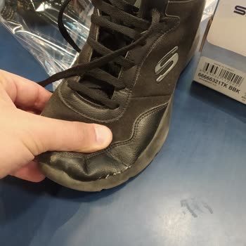 Skechers Üretici Hatalı Ayakkabıyı Kabul Etmiyor