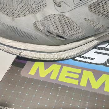 Skechers Kalitesiz Ayakkabı Ve İlgisiz Hizmet!