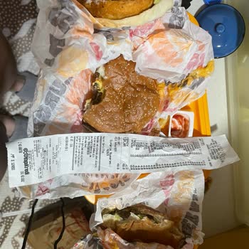 Cale Center Burger King Yanlış Menü Veriyor