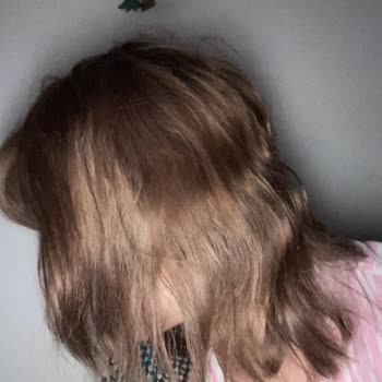 Loreal Paris Saç Boyasından Farklı Bir Renk Çıktı