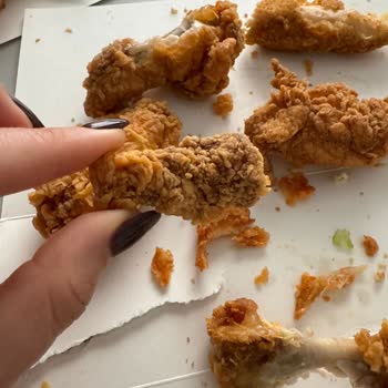 KFC Hastanede Gece Geçiren Müşteri Ve İlgisiz Şube Müdürü