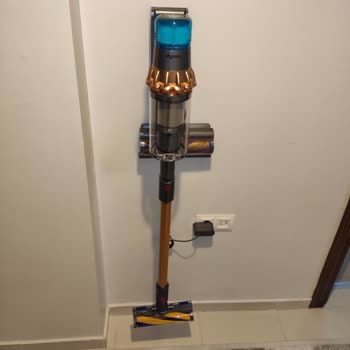 Dyson Değişimde Özellikleri Aynı Olmayan Alt Model Süpürge Gönderiyor
