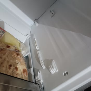 Arçelik Buzluk Çekmece Ezikliği