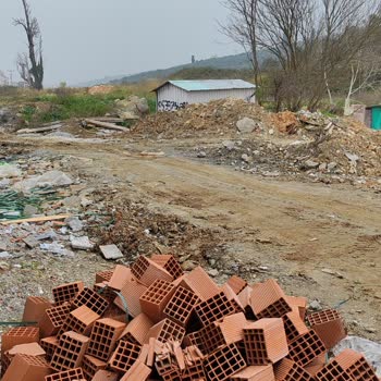 Gemlik Belediyesi Sokak Asfaltlama İşlemi Yapılmadı