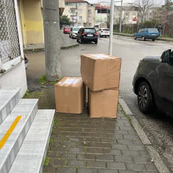 Aras Kargo Çalışanının Kadınlar Gününde Kadına Yaptığı Saygısızlık