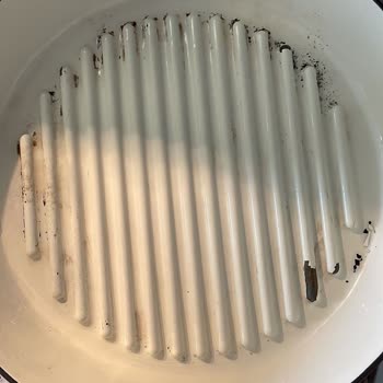 Lava Döküm Tava Kaplamaları Dökülüyor