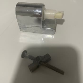 Creavit Klozet Menteşe Sorunu