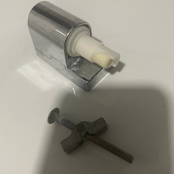 Creavit Klozet Menteşe Sorunu