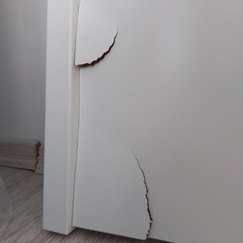 IKEA Hemnes Divan Yine Kusurlu Parça Gönderimi