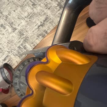 Dyson Süpürgemde Sorun Olduğunu Belirtmeme Rağmen Müşteri Hizmetleri...