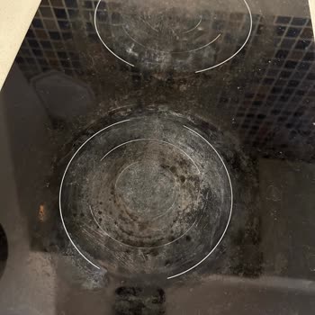 Taraklı Termal Pis Yorgan Yastıklar Genel Hijyen Eksikliği.