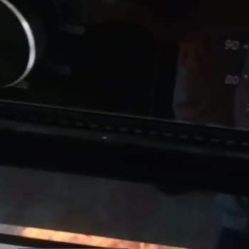 Luxell Ankastre Fırınımın Düğmeler Dahil Ön Kısmı Çok Isınıyor
