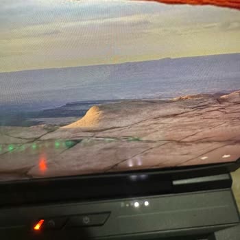 Monster Tulpar-EKRAN Panel Plastiklerinin Yerinden Ayrılması Şikayeti