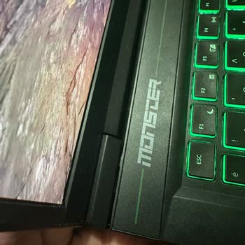 Monster Tulpar-EKRAN Panel Plastiklerinin Yerinden Ayrılması Şikayeti